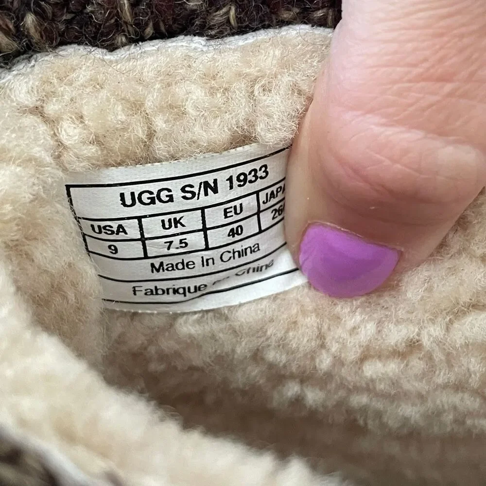 UGG Kaylana 1933 brown winter boot women’s shoe size 9